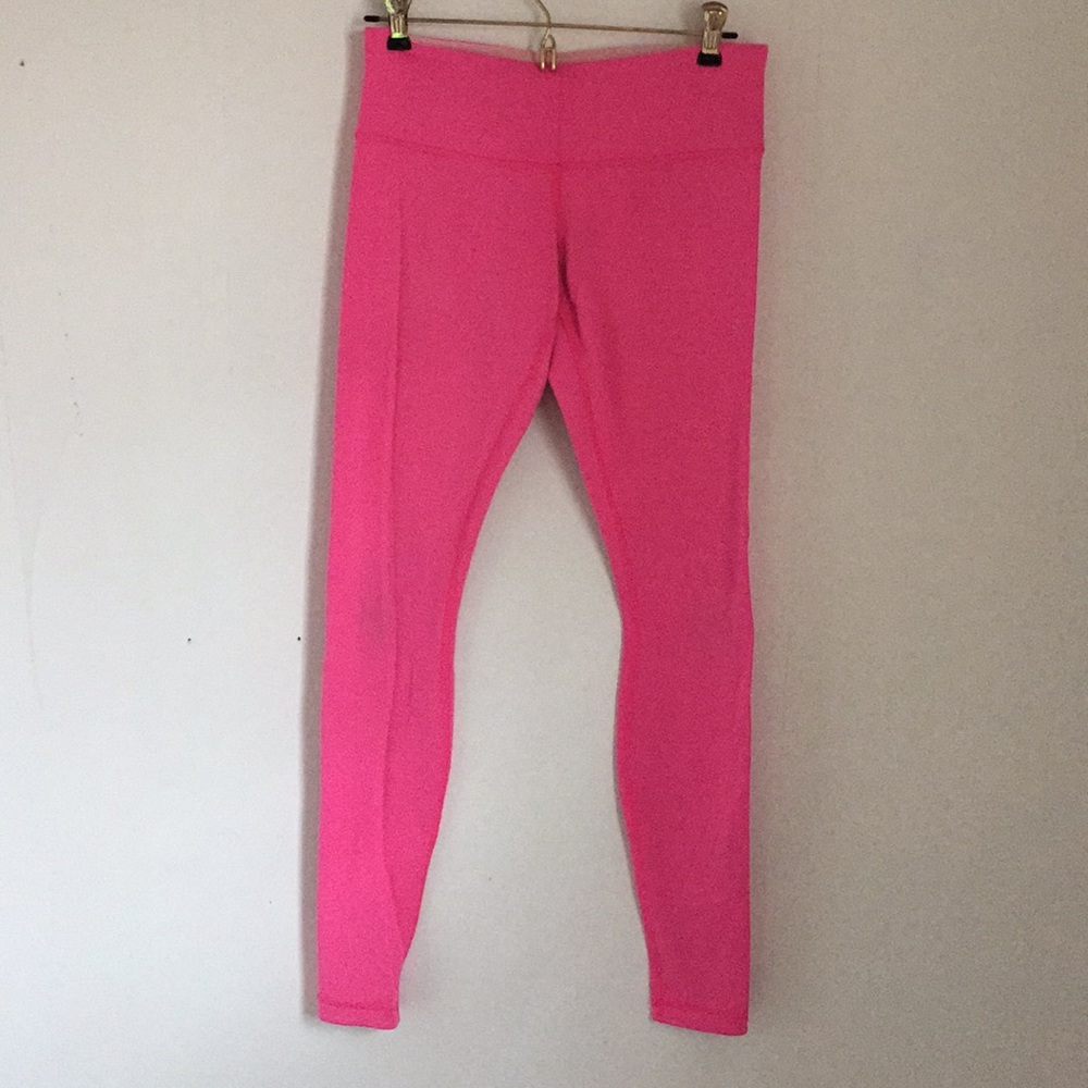 Lululemon yoga pants